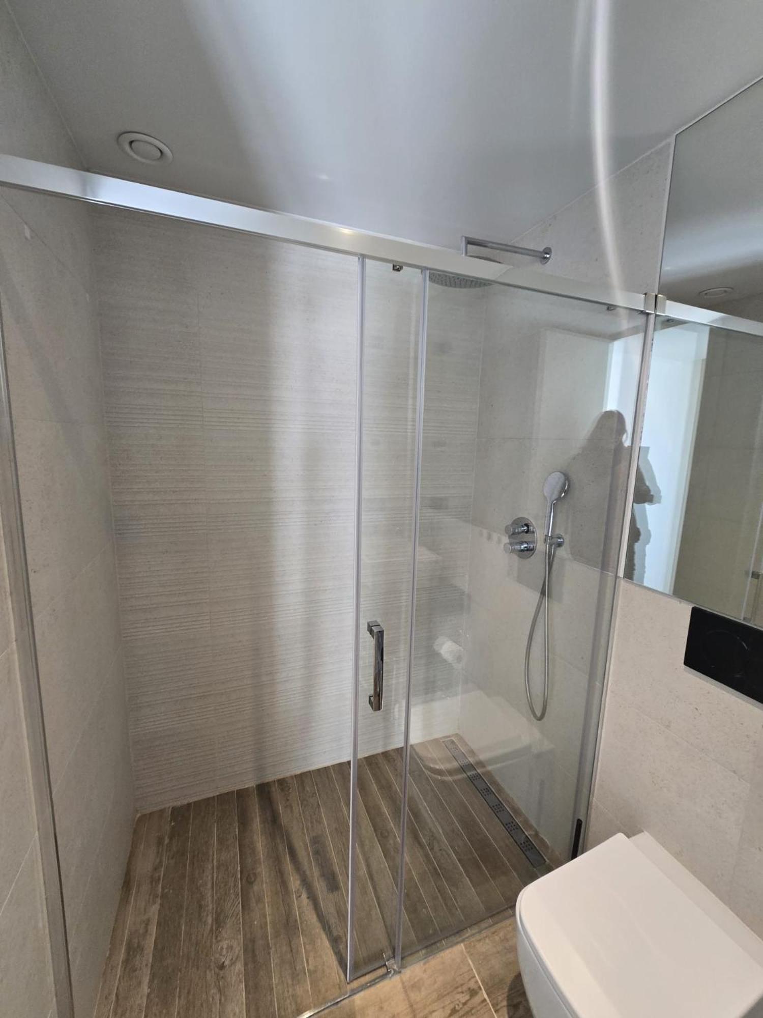 Nice 2 Bedroom Bali Apartment With Sea Views Торевьиа Экстерьер фото