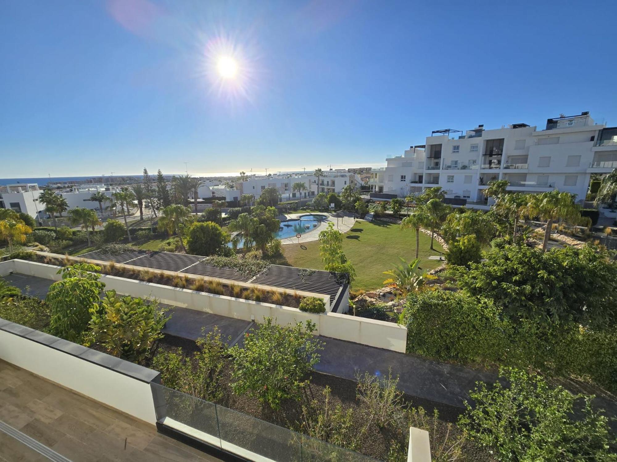 Nice 2 Bedroom Bali Apartment With Sea Views Торевьиа Экстерьер фото