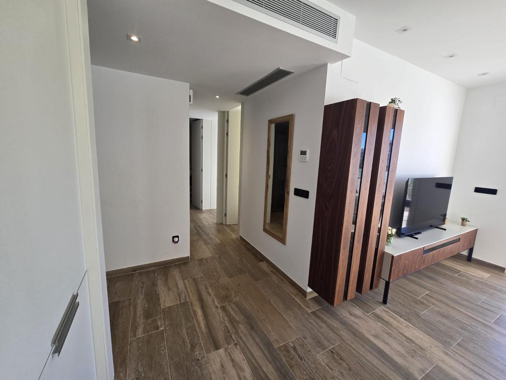 Nice 2 Bedroom Bali Apartment With Sea Views Торевьиа Экстерьер фото