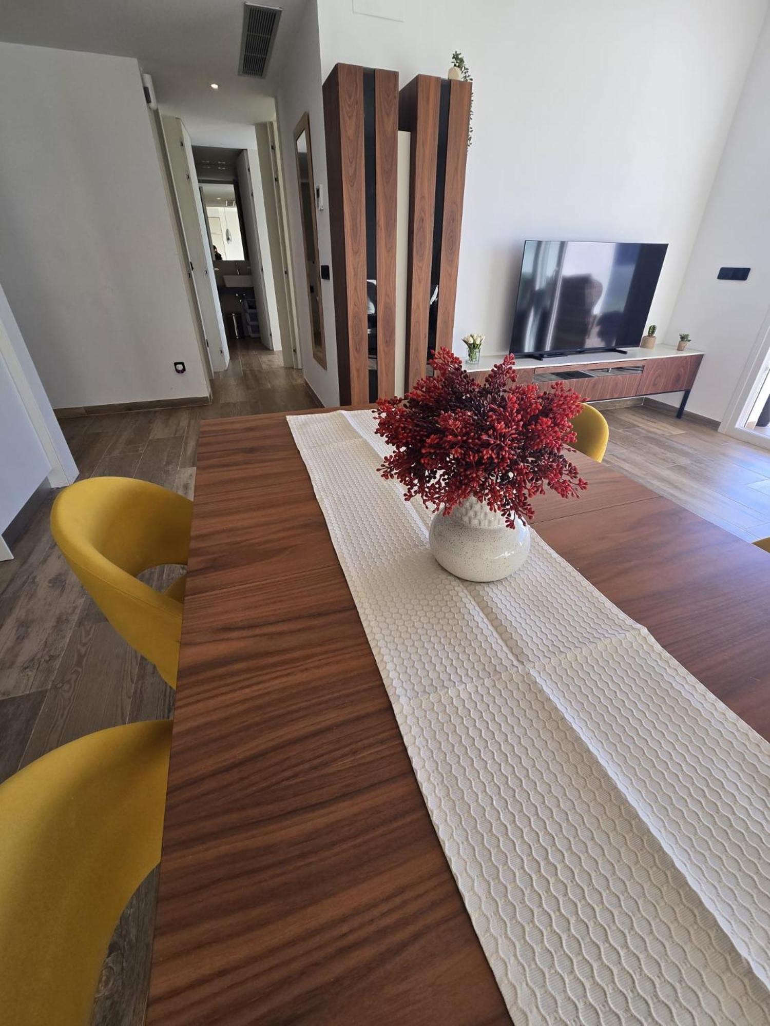 Nice 2 Bedroom Bali Apartment With Sea Views Торевьиа Экстерьер фото