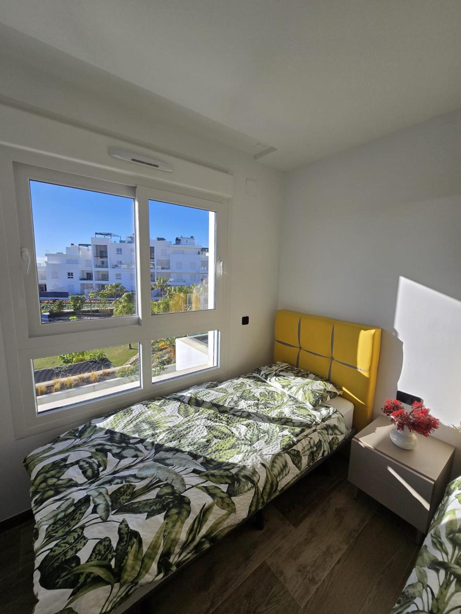 Nice 2 Bedroom Bali Apartment With Sea Views Торевьиа Экстерьер фото